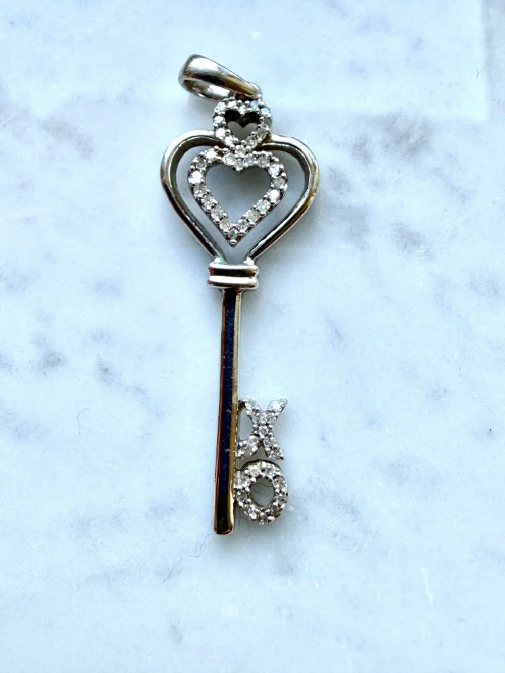 ✨Sterling Silver "XOXO" Key to My Heart Pendant ✨ - Picture 7 of 7